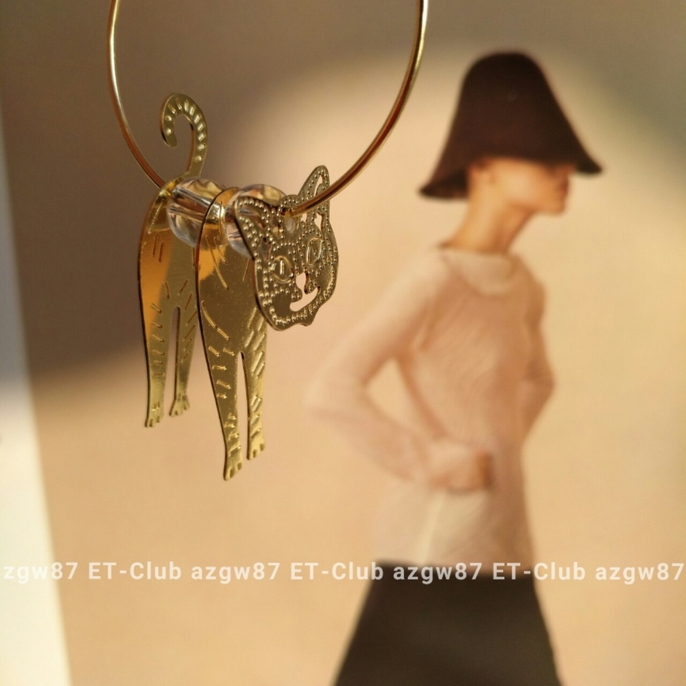 Cute little cat Hoop Earrings - Picture 3 of 5